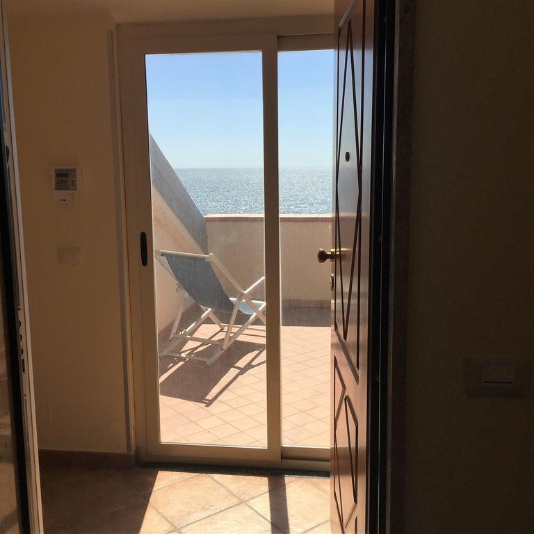 Casa Vacanze Samira Fondachello  Eksteriør billede