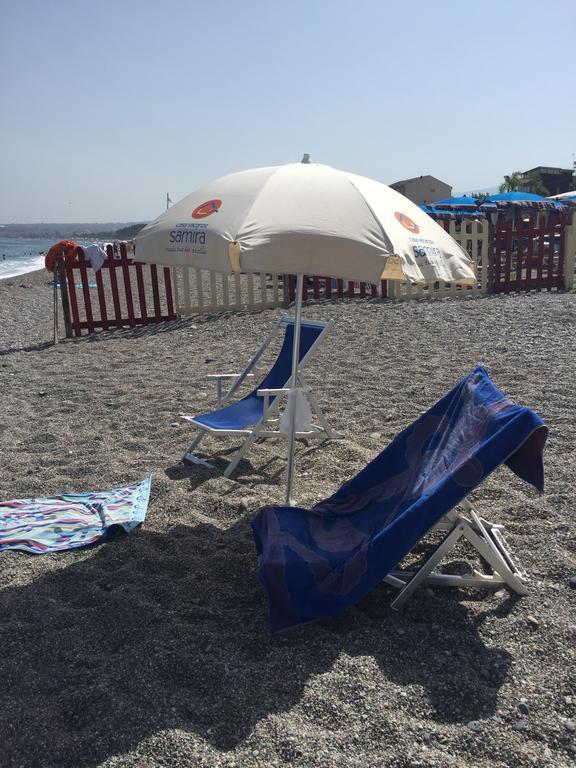 Casa Vacanze Samira Fondachello  Eksteriør billede
